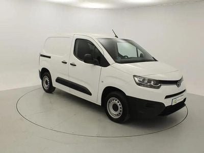 Käytetty Toyota Proace City City 131 HP (96 kW) 2021 Valkoinen Tila-auto
