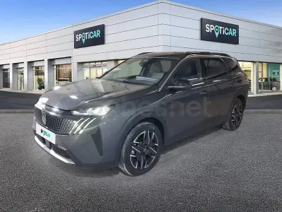 Usado Peugeot 5008 Allure 145 CV (106 kW) 2025 Gris SUV