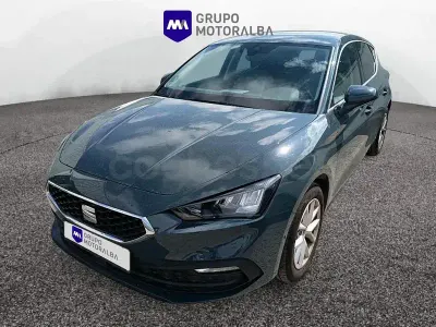Begagnad Seat Leon Style 116 HK (85 kW) 2025 Grå Sedan