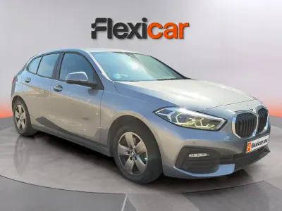 Usado BMW 116 116 CV (85 kW) 2022 Gris Utilitario