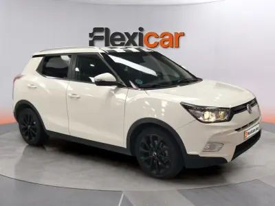 Usado SsangYong Tivoli Limited 116 CV (85 kW) 2018 Blanco SUV