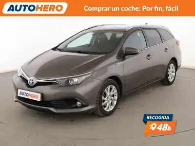 Usado Toyota Auris Hybrid