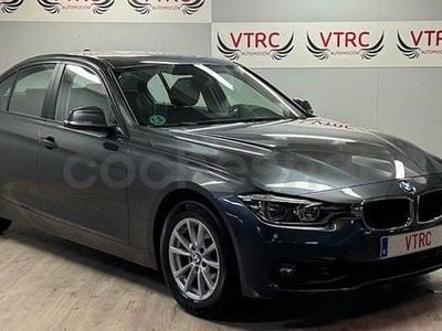 Käytetty BMW 320 Efficient Dynamics 163 HP (119 kW) 2019 Harmaa Sedan
