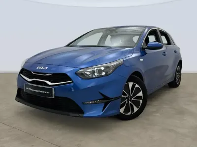 Usado Kia Ceed 101 CV (74 kW) 2024 Azul Utilitario