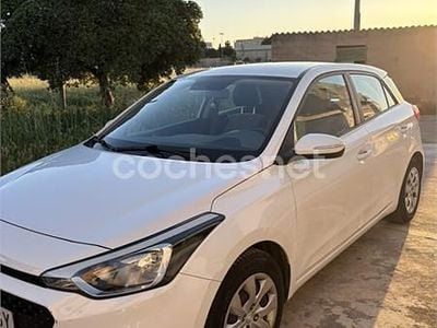 Blanco Usado 2016 Hyundai i20 Berlina | 8500 € (Precio justo)