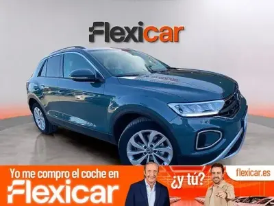Usado VW T-Roc Life 150 CV (110 kW) 2023 Verde SUV