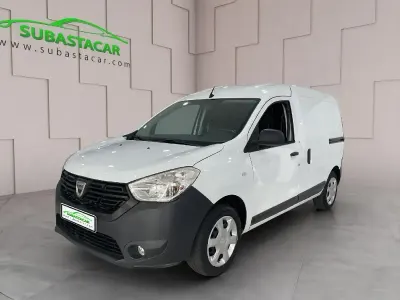 Usado Dacia Dokker Essentiel 100 CV (73 kW) 2020 Blanco Monovolumen