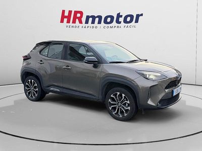 Usado Toyota Yaris Hybrid Edition 122 CV (89 kW) 2022