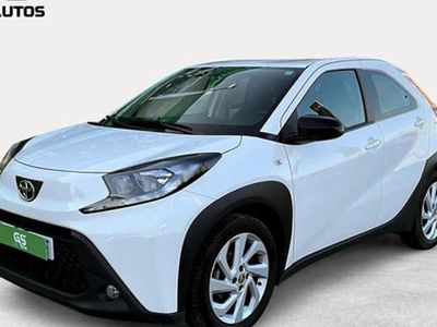 Blanco Usado 2022 Toyota Aygo X Play SUV | 15.500 € (Precio justo)