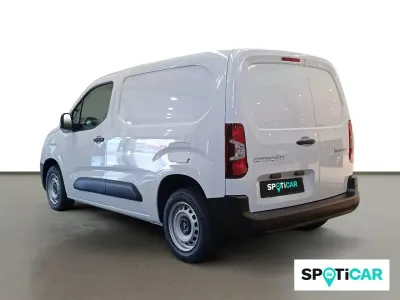 Usado Citroën Berlingo 102 CV (75 kW) 2024 Blanco Monovolumen