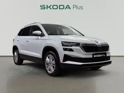 Usado Skoda Karoq Selection 150 HP (110 kW) 2025 Branco SUV