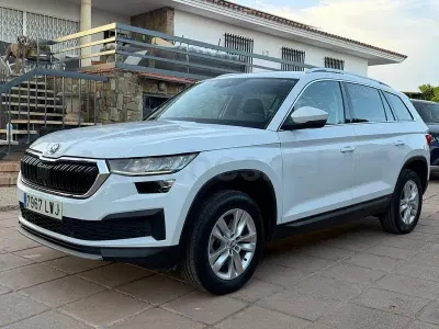 Usado Skoda Kodiaq Ambition 150 HP (110 kW) 2022 Branco SUV