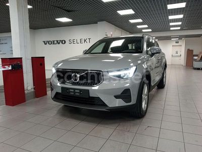 Gris / plata Nuevo 2025 Volvo XC40 SUV | 32.900 € (Buen precio)