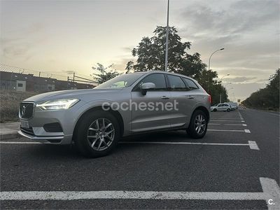 Gris / plata Usado 2018 Volvo XC60 Momentum SUV | 23.000 € (Precio justo)