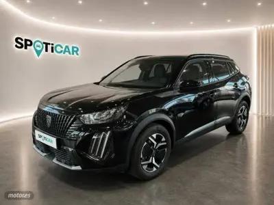 Usado Peugeot 2008 Allure 100 CV (73 kW) 2023 Negro SUV
