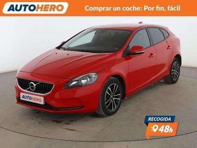 Usado Volvo V40 Momentum 120 CV (88 kW) 2017 Rojo Utilitario