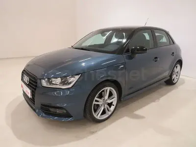 Usado Audi A1 Sportback Attraction 125 CV (91 kW) 2017 Azul Utilitario