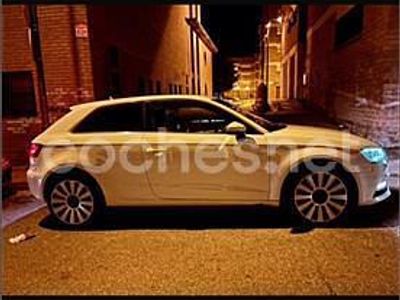 Usado Audi A3 105 CV (77 kW) 2014 Blanco Berlina