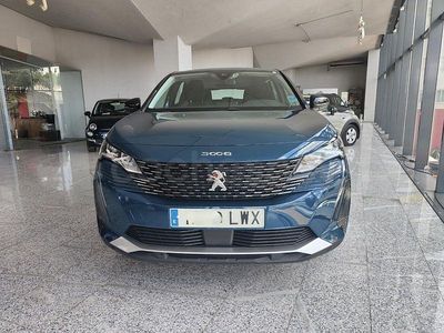 Usado Peugeot 3008 Active 130 CV (95 kW) 2022 Azul SUV