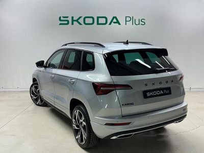 Usado Skoda Karoq SportLine 150 CV (110 kW) 2025 Gris plata SUV