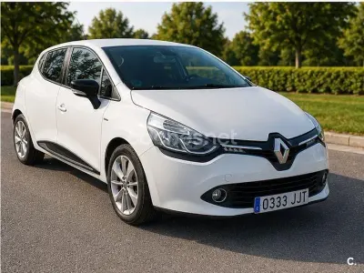 Usado Renault Clio IV LIMITED 75 CV (55 kW) 2015 Blanco Berlina