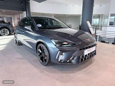 Gris Nuevo 2025 Cupra Leon Berlina | 38.000 € (Un poco caro)