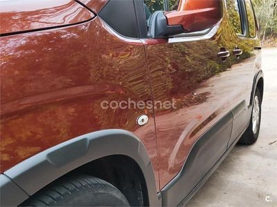 Usado Peugeot Rifter Allure 130 CV (95 kW) 2020 Marrón Monovolumen