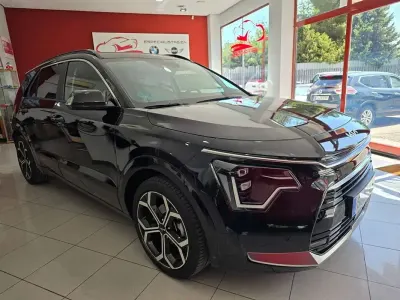 Usado Kia Niro 141 CV (103 kW) 2023 Negro SUV