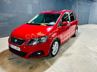 Usado Seat Alhambra Ecomotive 140 CV (102 kW) 2013 Rojo Monovolumen