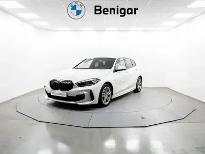 Usado BMW 118 Executive 150 CV (110 kW) 2022 Blanco Utilitario