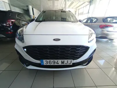 Usado Ford Kuga ST-Line X 225 CV (165 kW) 2023 Blanco SUV