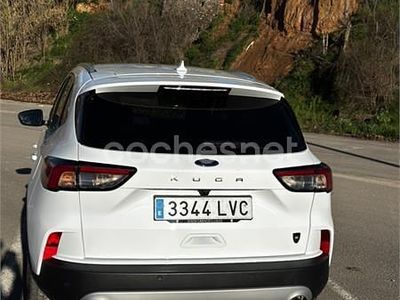 Usado Ford Kuga ST-Line 150 CV (110 kW) 2022 Blanco SUV