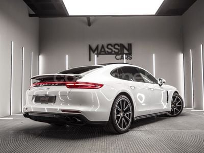 Porsche Panamera 4S