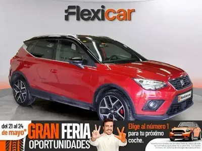 Usado Seat Arona Ecomotive 110 HP (80 kW) 2020 Vermelho SUV