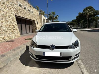 Usado VW Golf VII Advance 140 CV (102 kW) 2014 Blanco Berlina