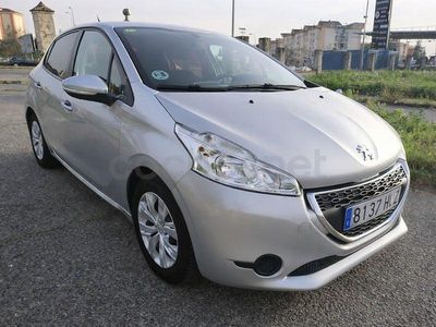 Usado Peugeot 208 Active 68 CV (50 kW) 2014 Gris / plata Utilitario