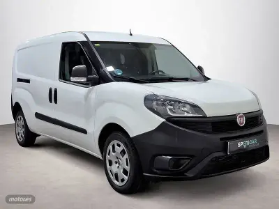 Usado Fiat Doblò 95 CV (69 kW) 2021 Blanco Monovolumen
