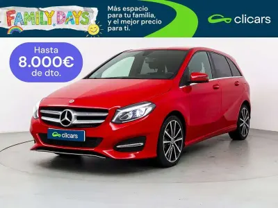 Gebraucht Mercedes B200 136 PS (100 kW) 2018 Rot Van / Kleinbus