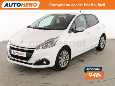 Usado Peugeot 208 Style 82 CV (60 kW) 2016 Blanco Utilitario