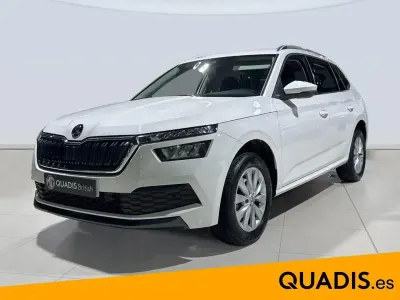 Usado Skoda Kamiq Ambition 110 CV (80 kW) 2022 Blanco SUV