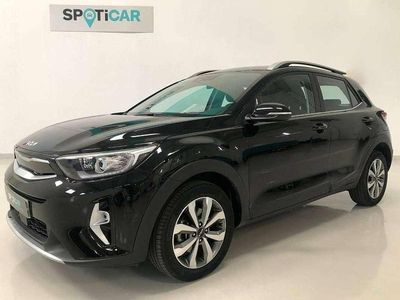 Usado Kia Stonic 101 CV (74 kW) 2022 Negro SUV