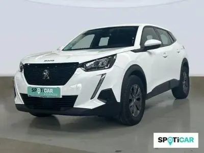 Usado Peugeot 2008 Active 110 CV (80 kW) 2021 Blanco SUV