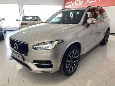 Usado Volvo XC90 Momentum 235 CV (172 kW) 2018 Plateado SUV