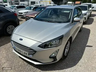 Usado Ford Focus Trend+ 125 CV (91 kW) 2021 Gris