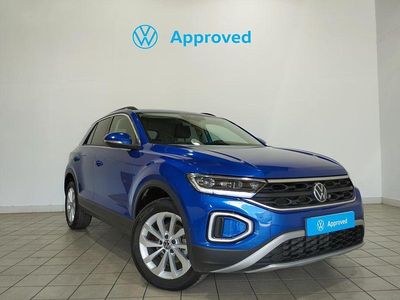Azul Usado 2024 VW T-Roc Life SUV | 26.390 € (Un poco caro)
