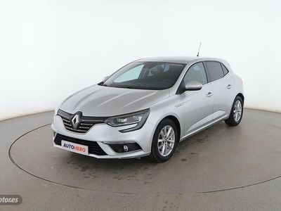 Usado Renault Mégane IV Zen 110 CV (80 kW) 2016 Plateado Berlina