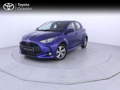 Usado Toyota Yaris Hybrid Active 116 CV (85 kW) 2025 Azul Utilitario