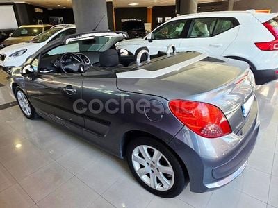 Gris / plata Usado 2008 Peugeot 207 CC Descapotable | 4995 € (Precio justo)