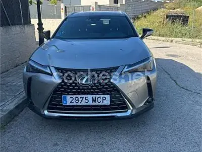 Usado Lexus UX 184 CV (135 kW) 2022 Beige SUV