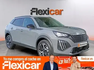 Usado Peugeot 2008 Allure 100 CV (73 kW) 2025 Gris SUV